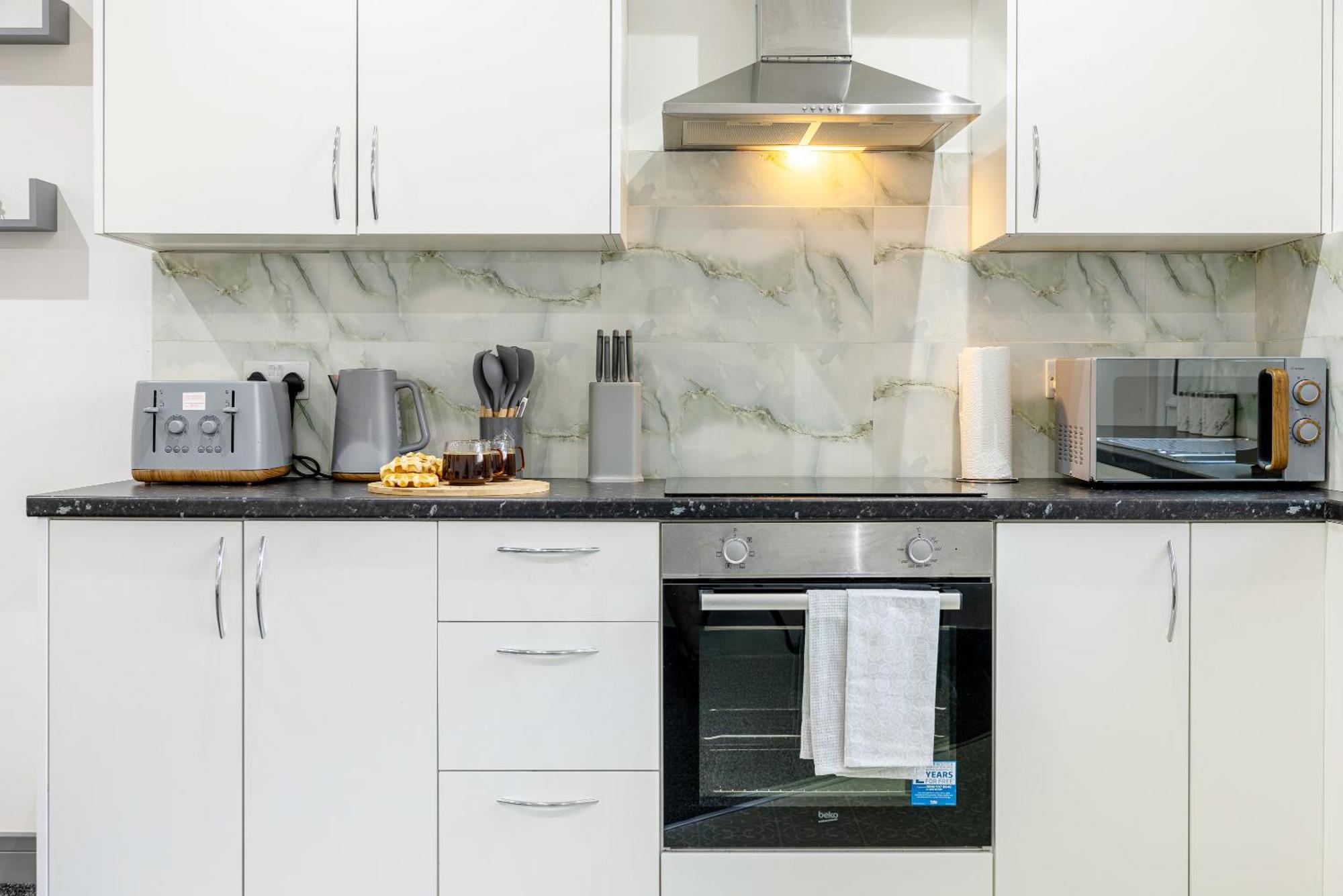 Rnm - Upgraded Business Stay For Travelling Contractors, All Amenities, Private Access Entire Place, Kitchen & Washroom, Smart Tv, Easy Access, Parking Nearby Cradley Heath Eksteriør billede