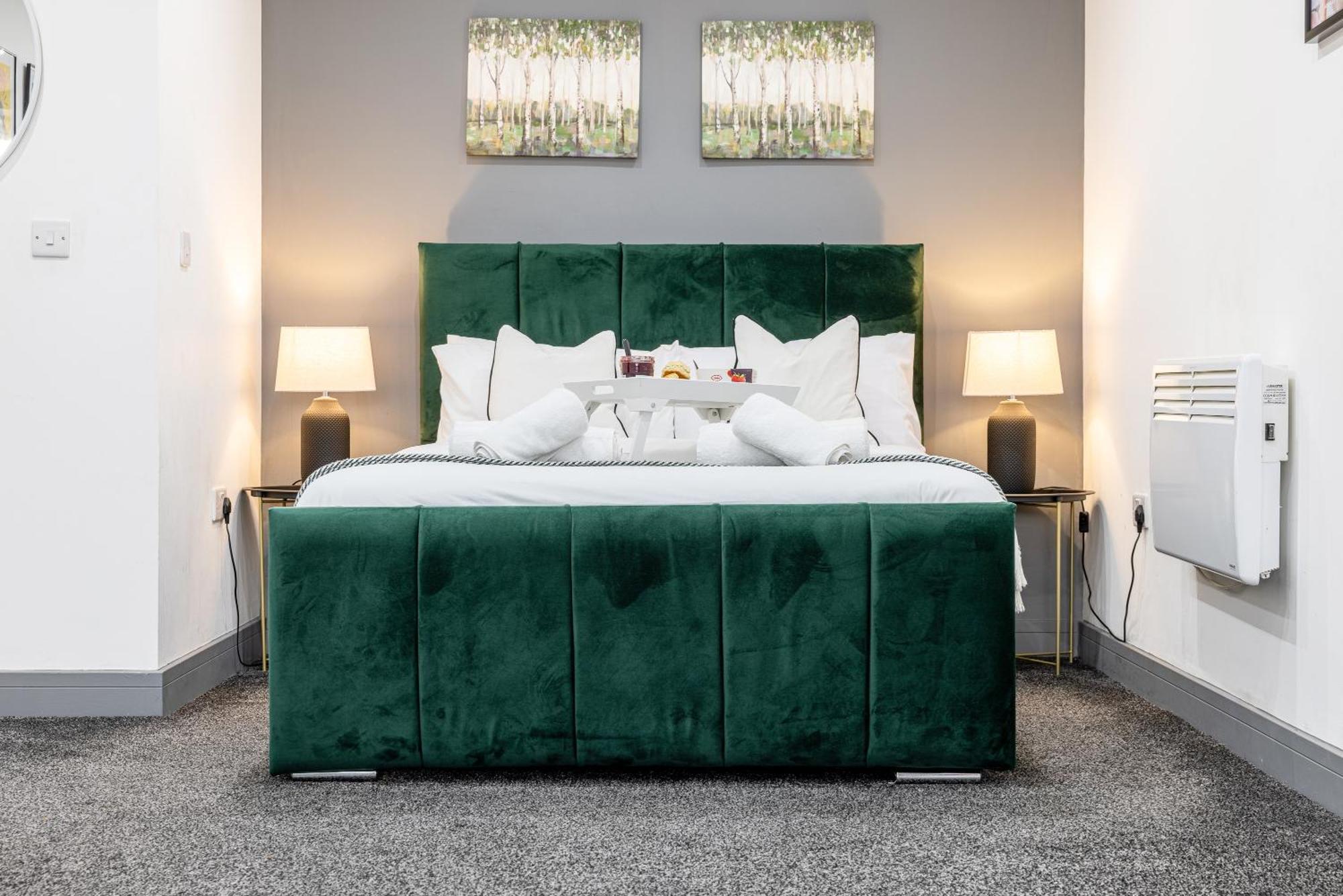 Rnm - Upgraded Business Stay For Travelling Contractors, All Amenities, Private Access Entire Place, Kitchen & Washroom, Smart Tv, Easy Access, Parking Nearby Cradley Heath Eksteriør billede