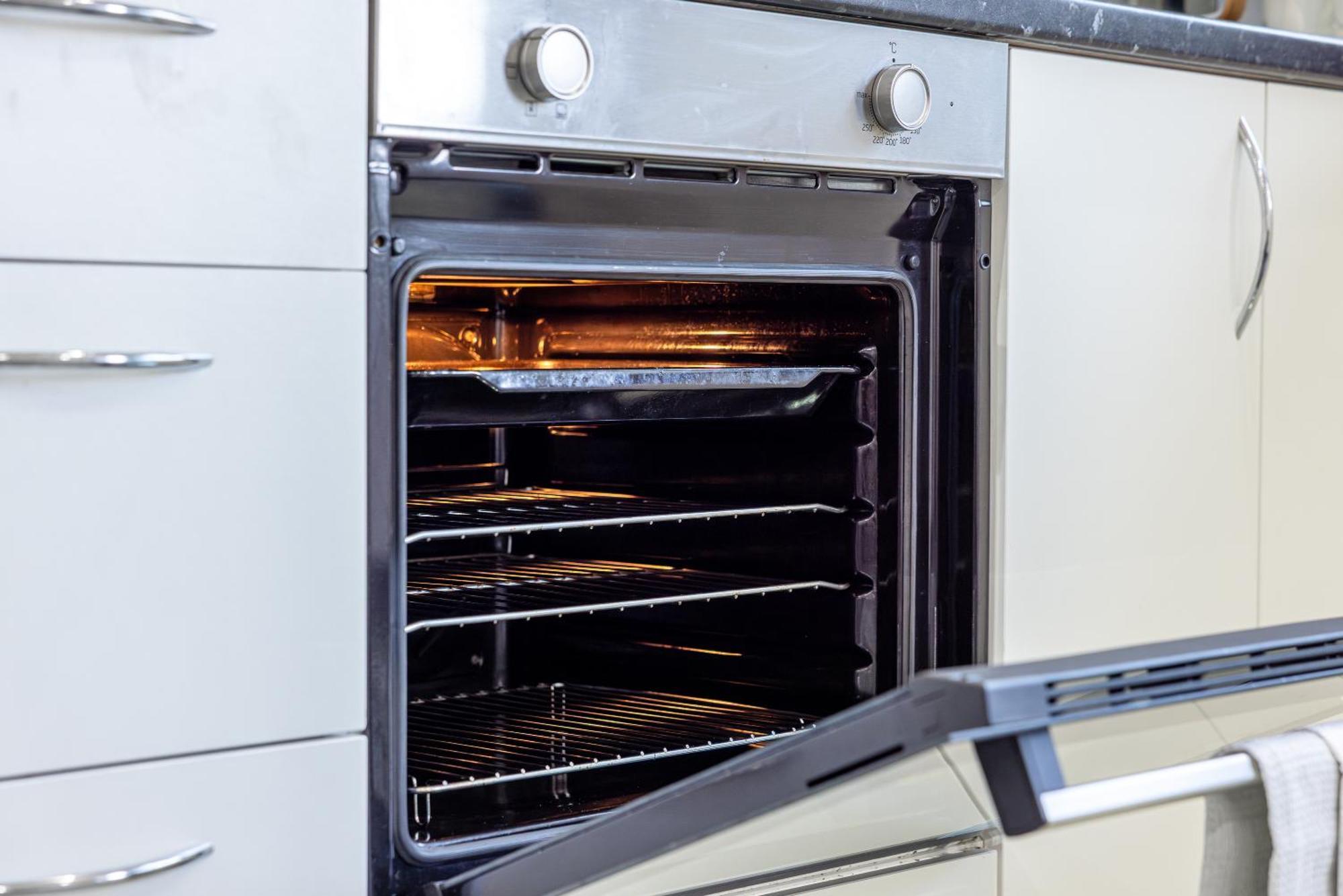 Rnm - Upgraded Business Stay For Travelling Contractors, All Amenities, Private Access Entire Place, Kitchen & Washroom, Smart Tv, Easy Access, Parking Nearby Cradley Heath Eksteriør billede